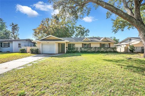 Photo of 3400 Charow Lane, Orlando, FL 32806 (MLS # O6373207)