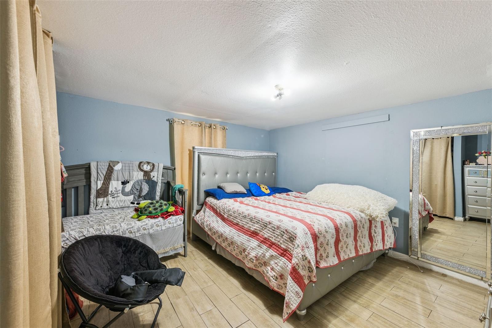 PINE HILLS MANOR - Residential