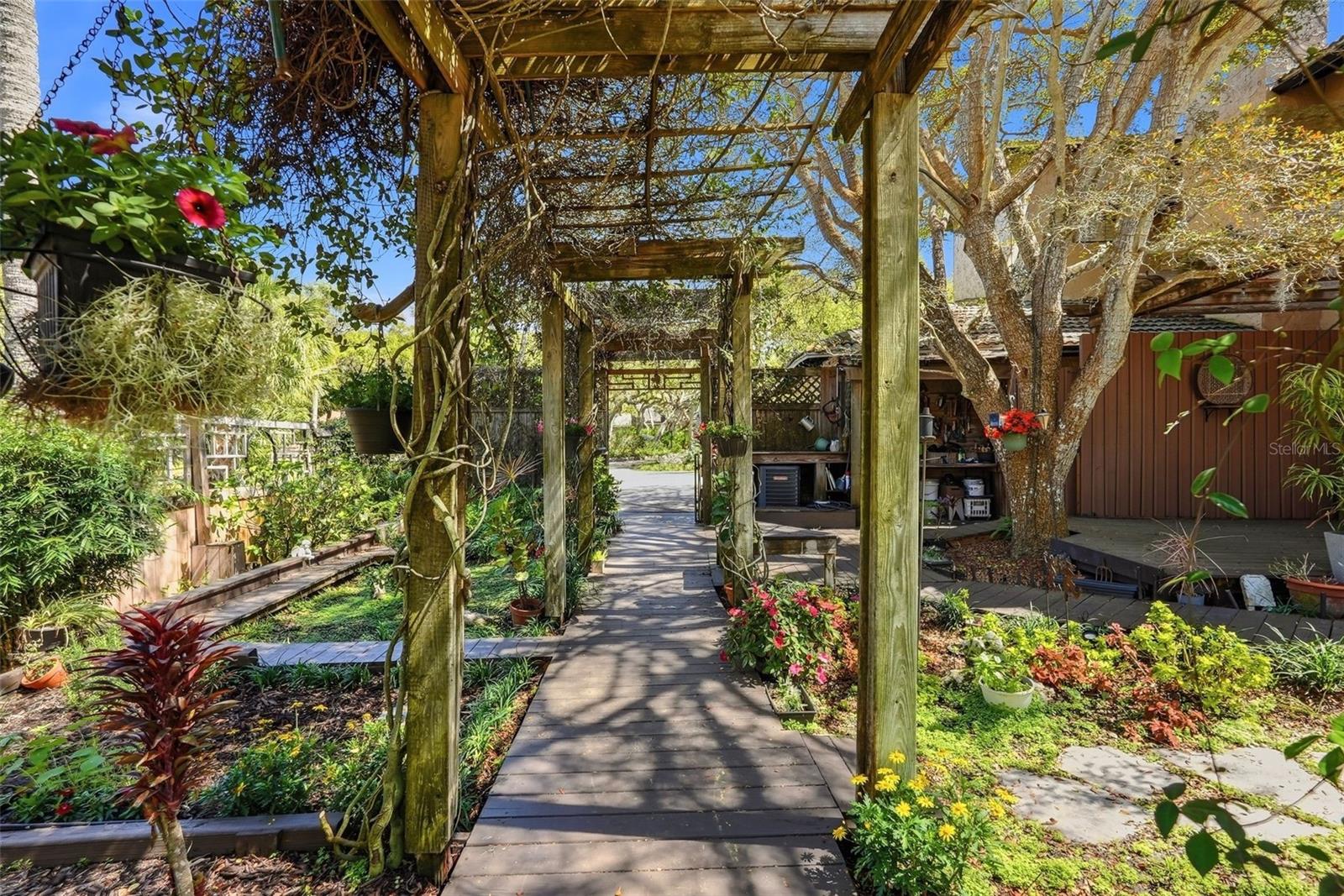 INDIAN SPRING ESTATES - Residential