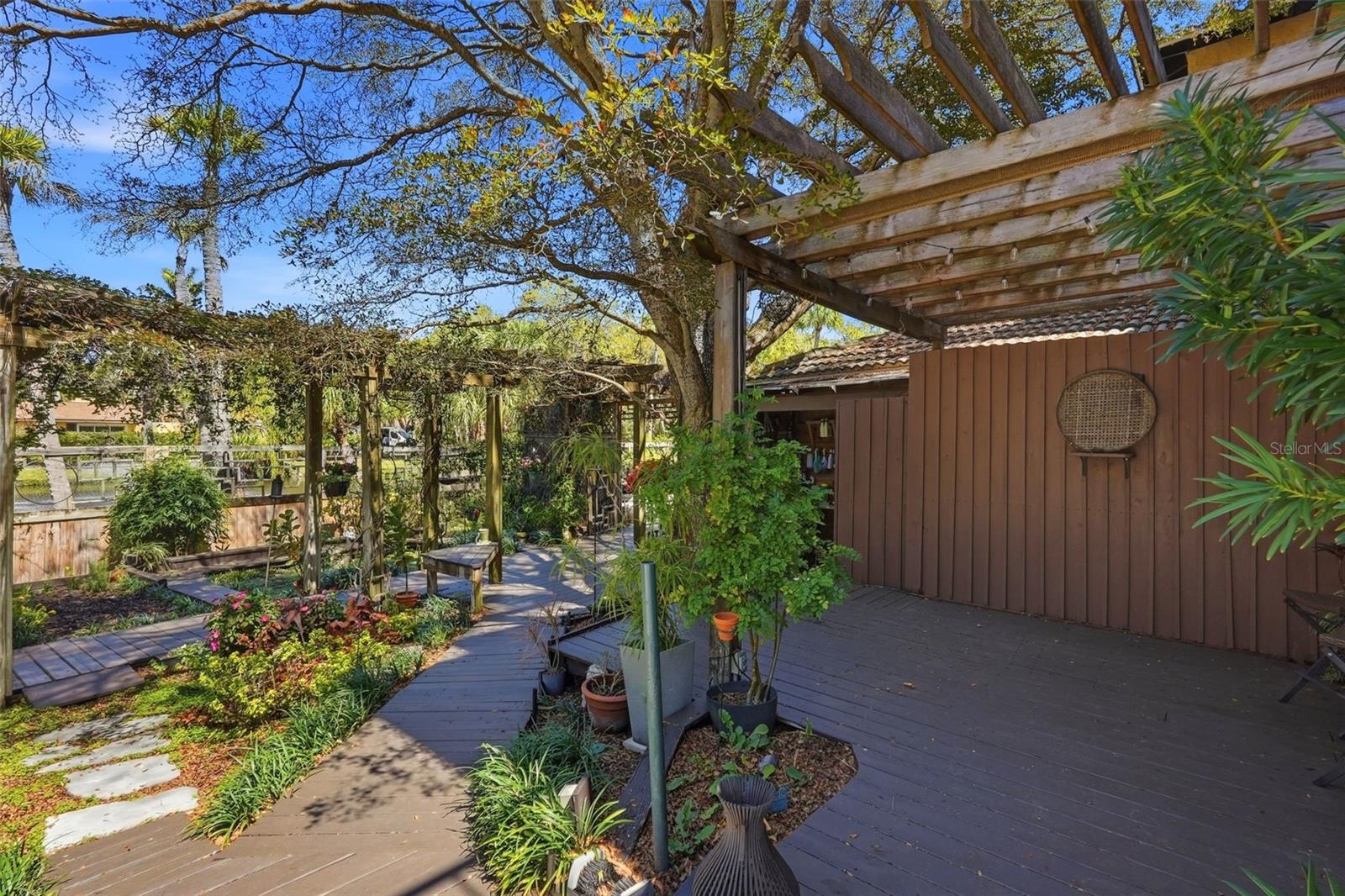 INDIAN SPRING ESTATES - Residential