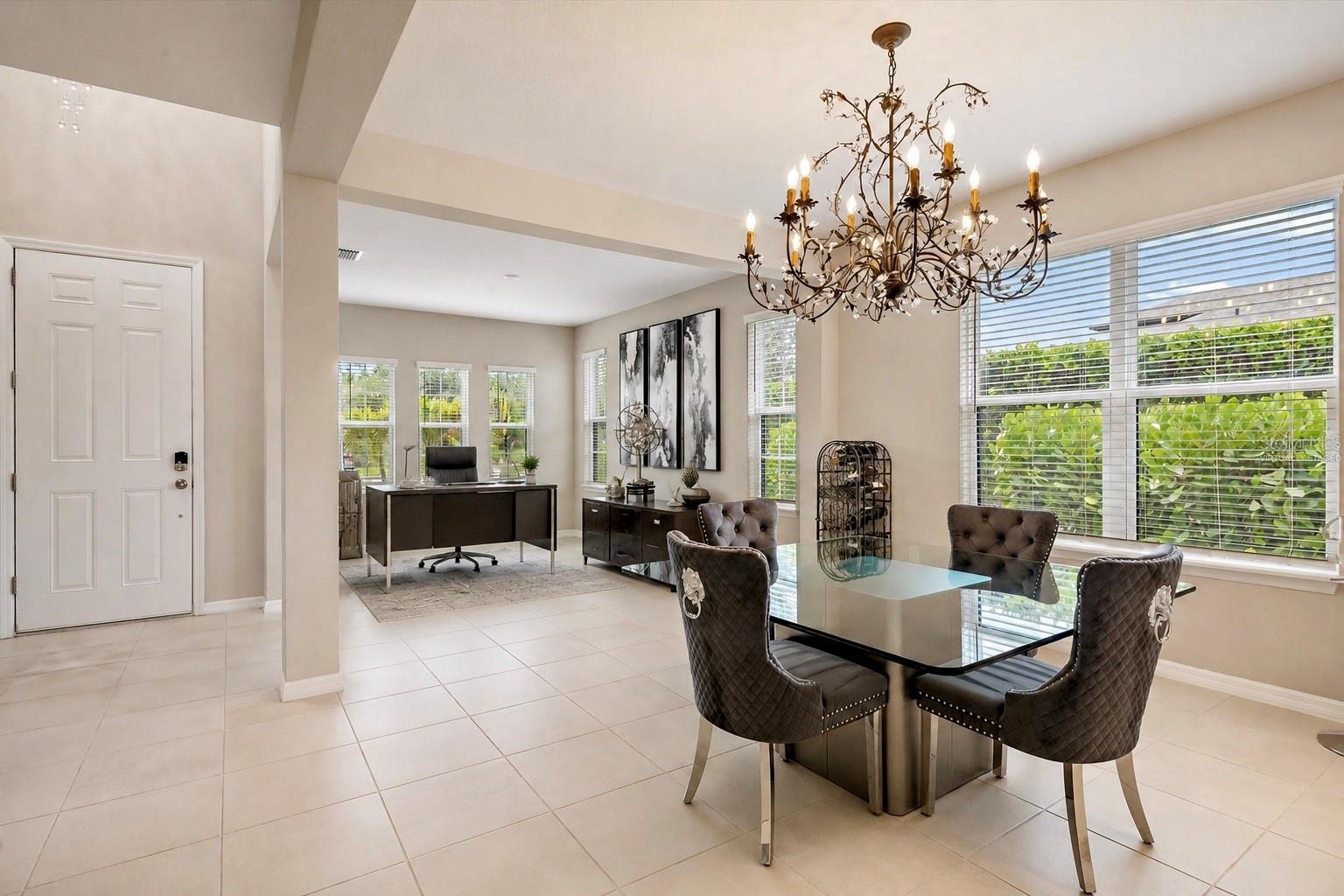 9085 LUNA LANE
