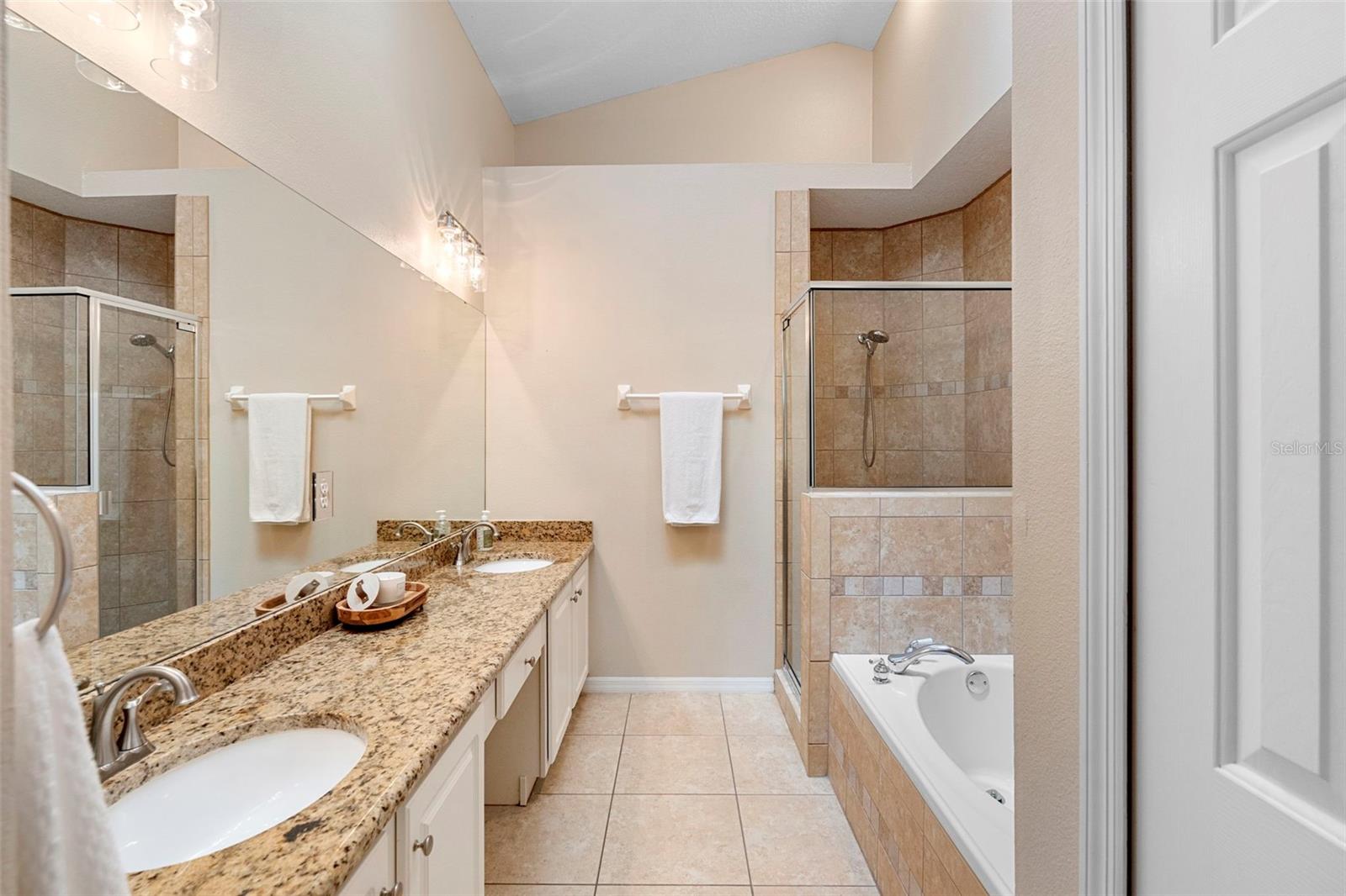 COUNTRY CLUB VILLAGE UNIT 3 - Residential