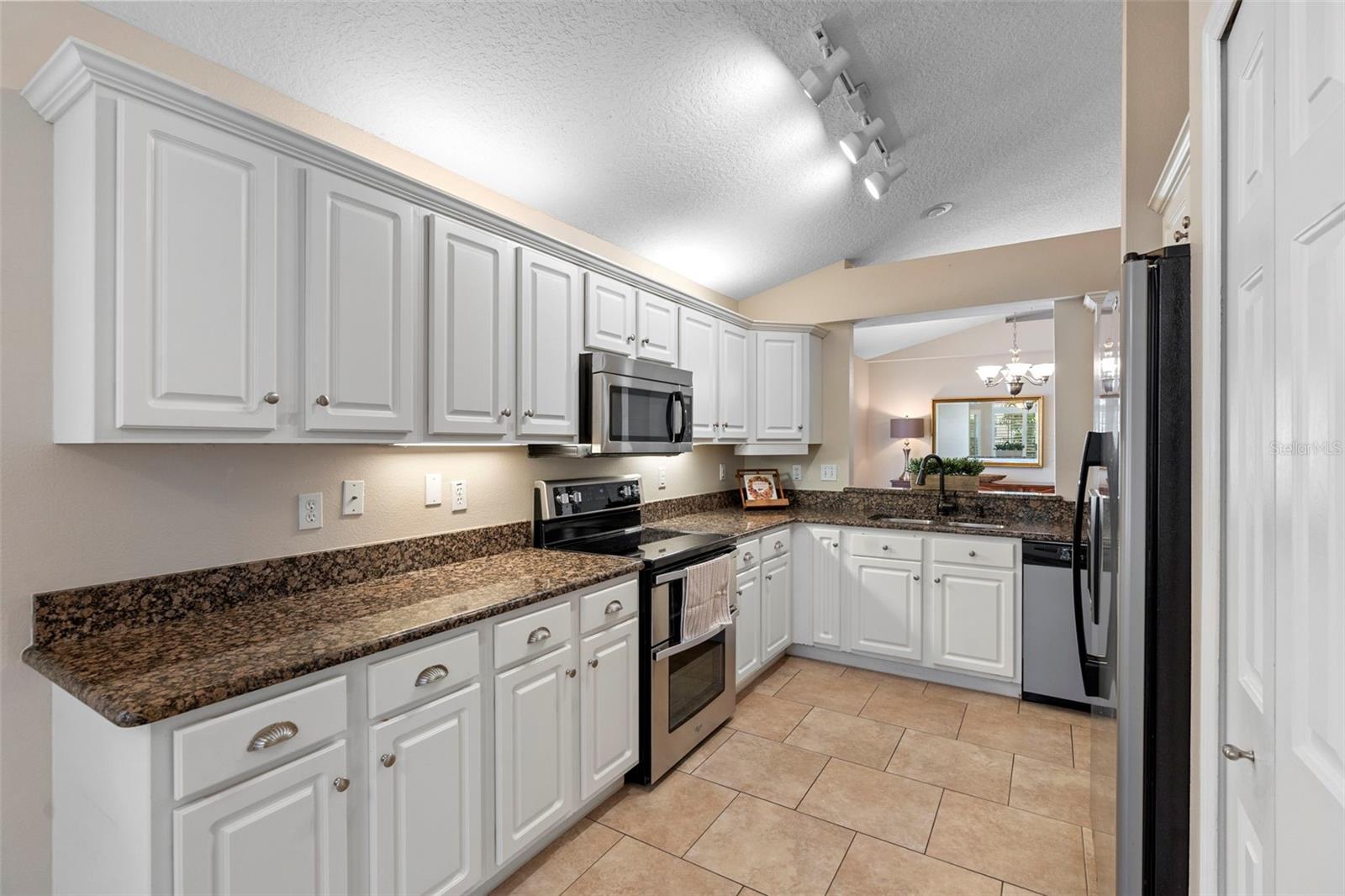 COUNTRY CLUB VILLAGE UNIT 3 - Residential