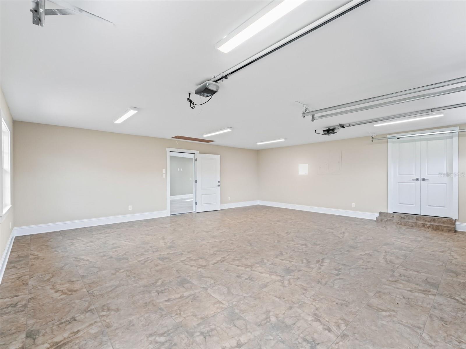 BROOKFIELD ANNEX - Residential