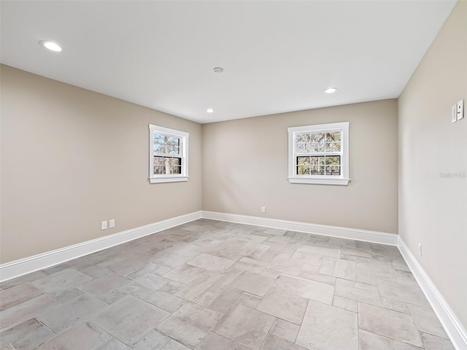 BROOKFIELD ANNEX - Residential