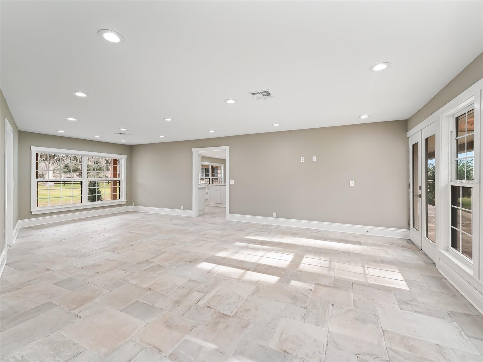 BROOKFIELD ANNEX - Residential