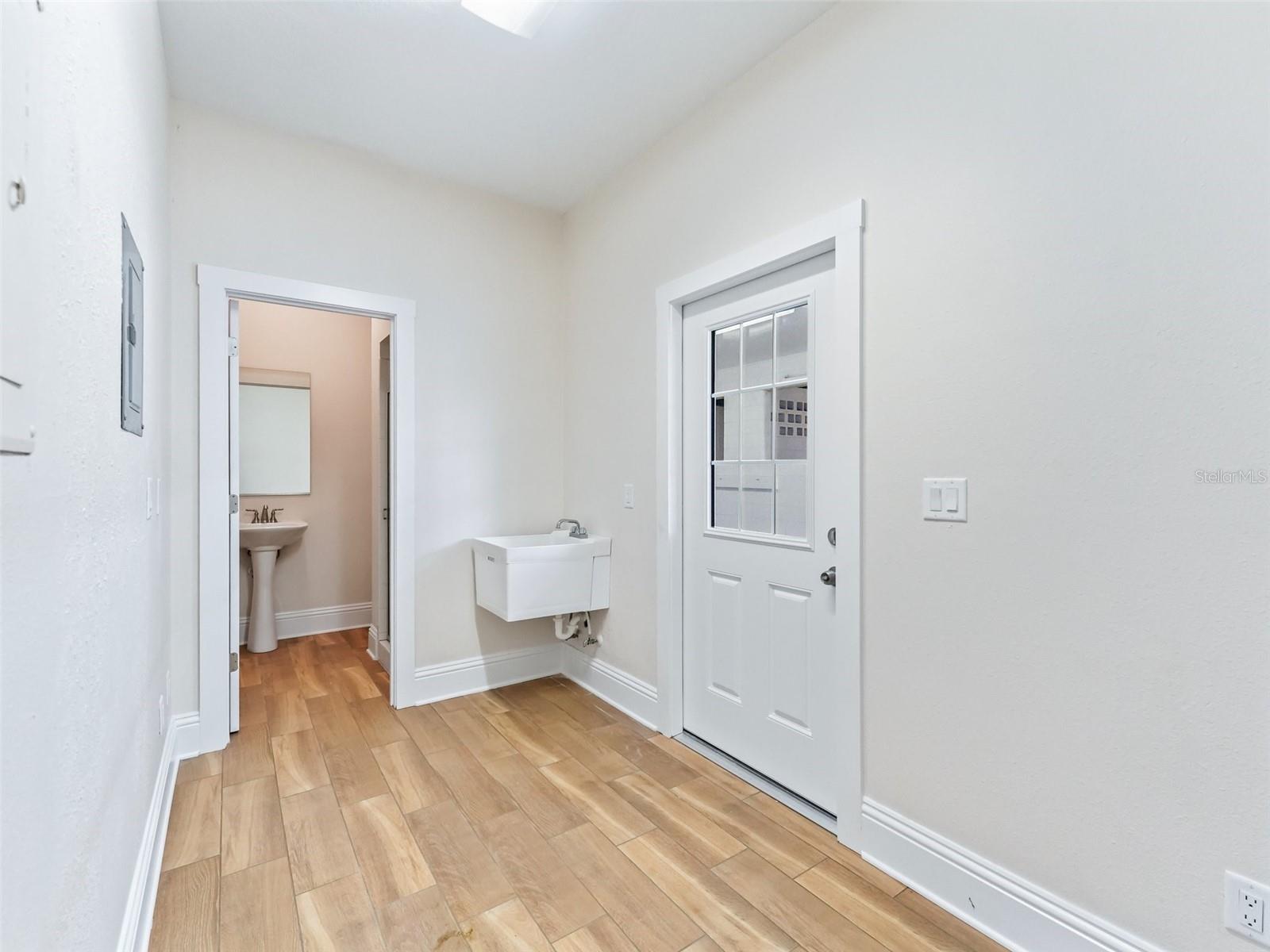 BROOKFIELD ANNEX - Residential