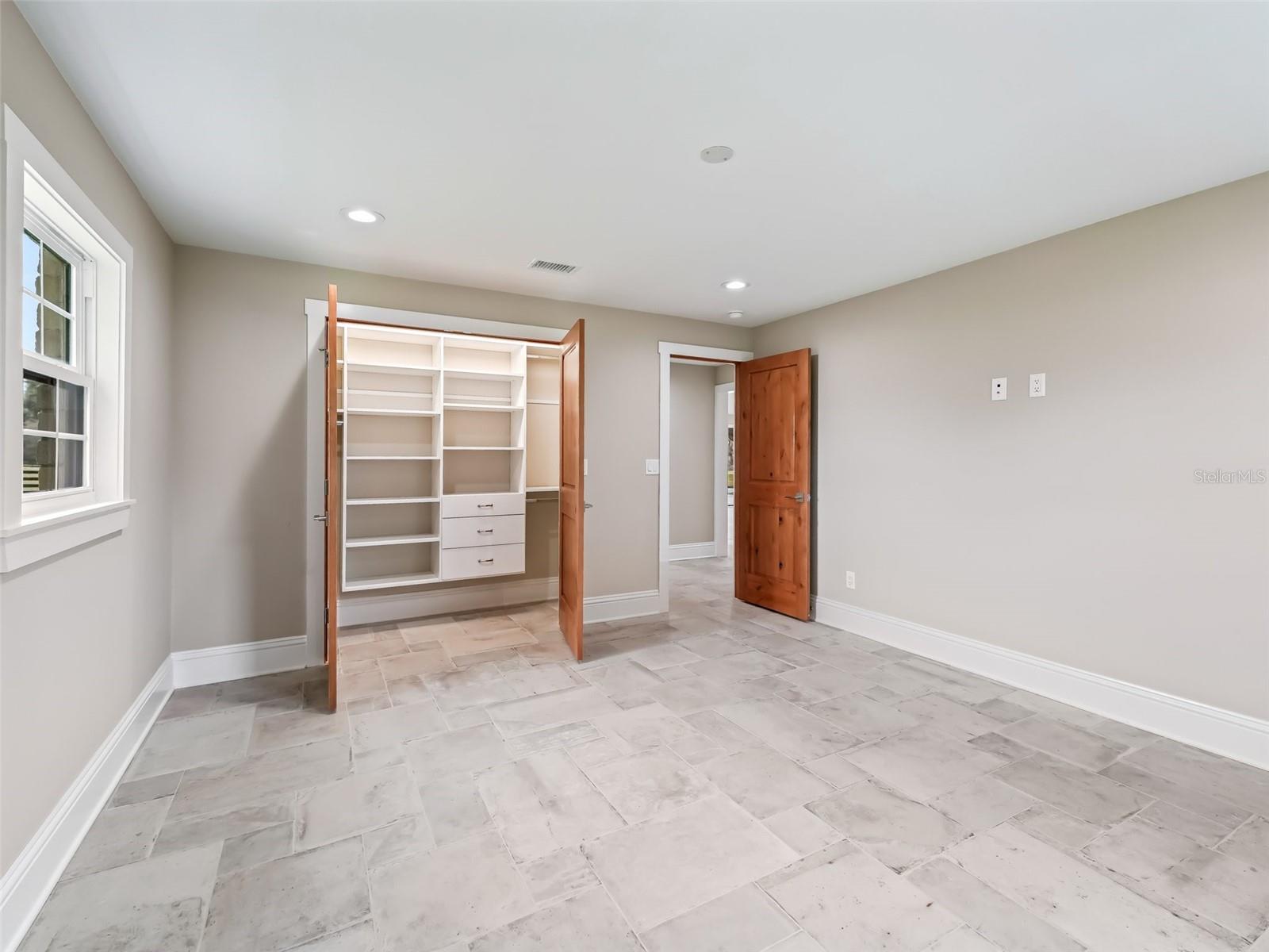 BROOKFIELD ANNEX - Residential