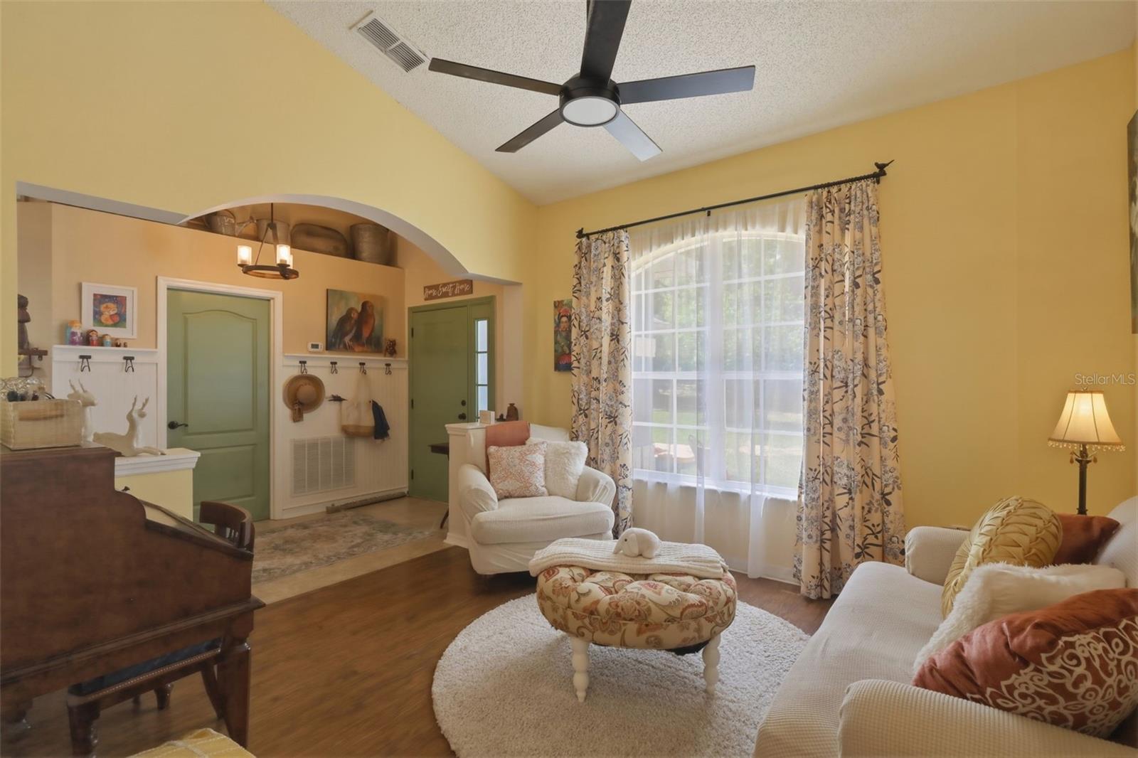 DEERFOOT TRACE - Residential