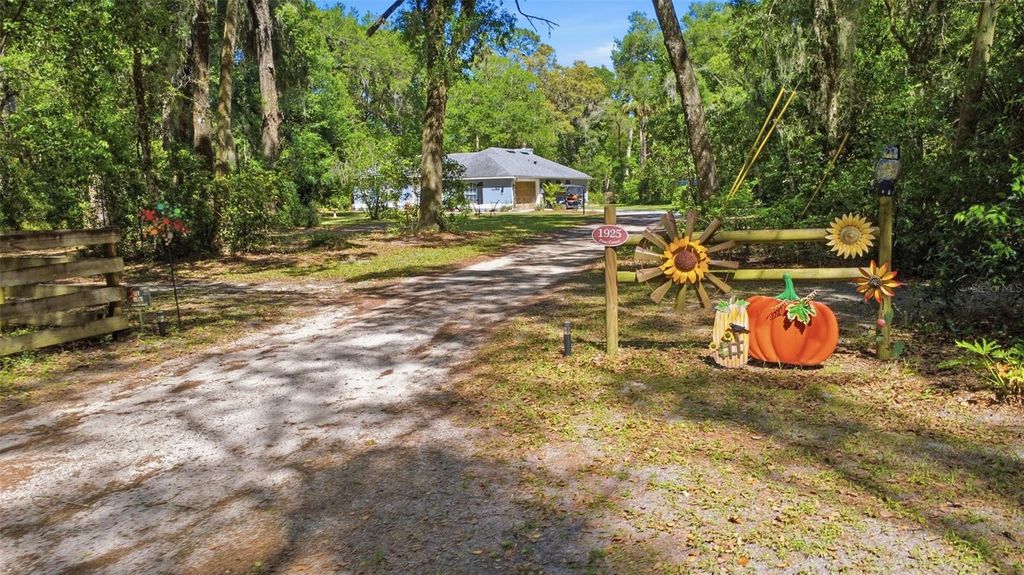 Photo of 1925 Pine Court, Deland, FL 32720 (MLS # V4948470)