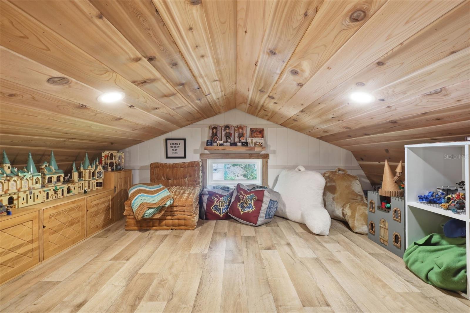 DEERFOOT TRACE - Residential