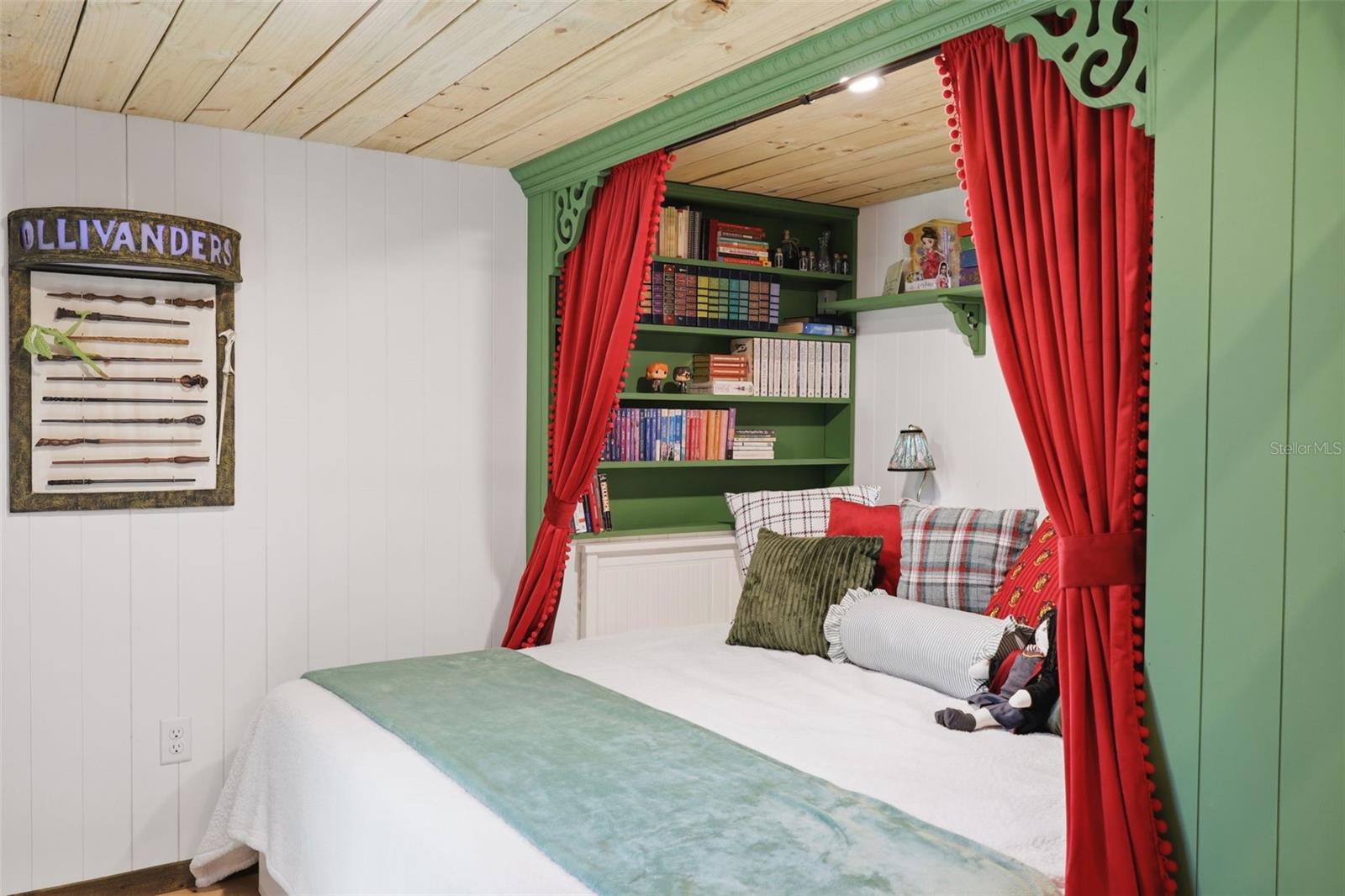 DEERFOOT TRACE - Residential