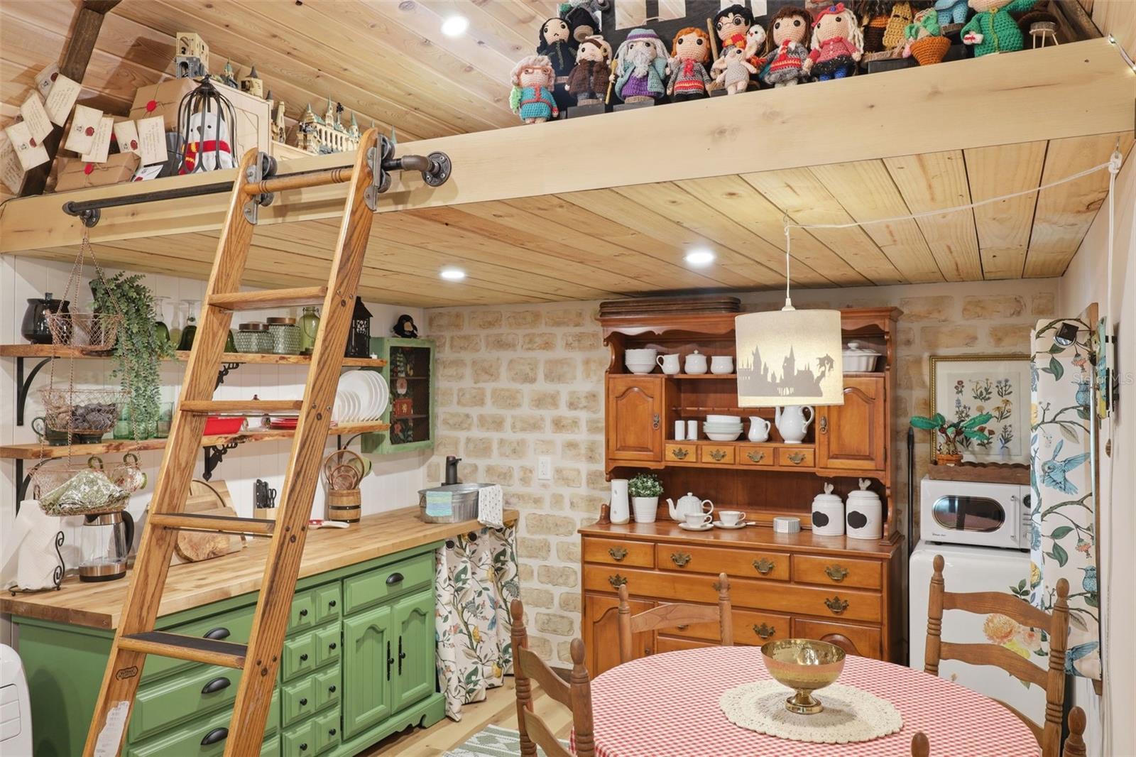 DEERFOOT TRACE - Residential