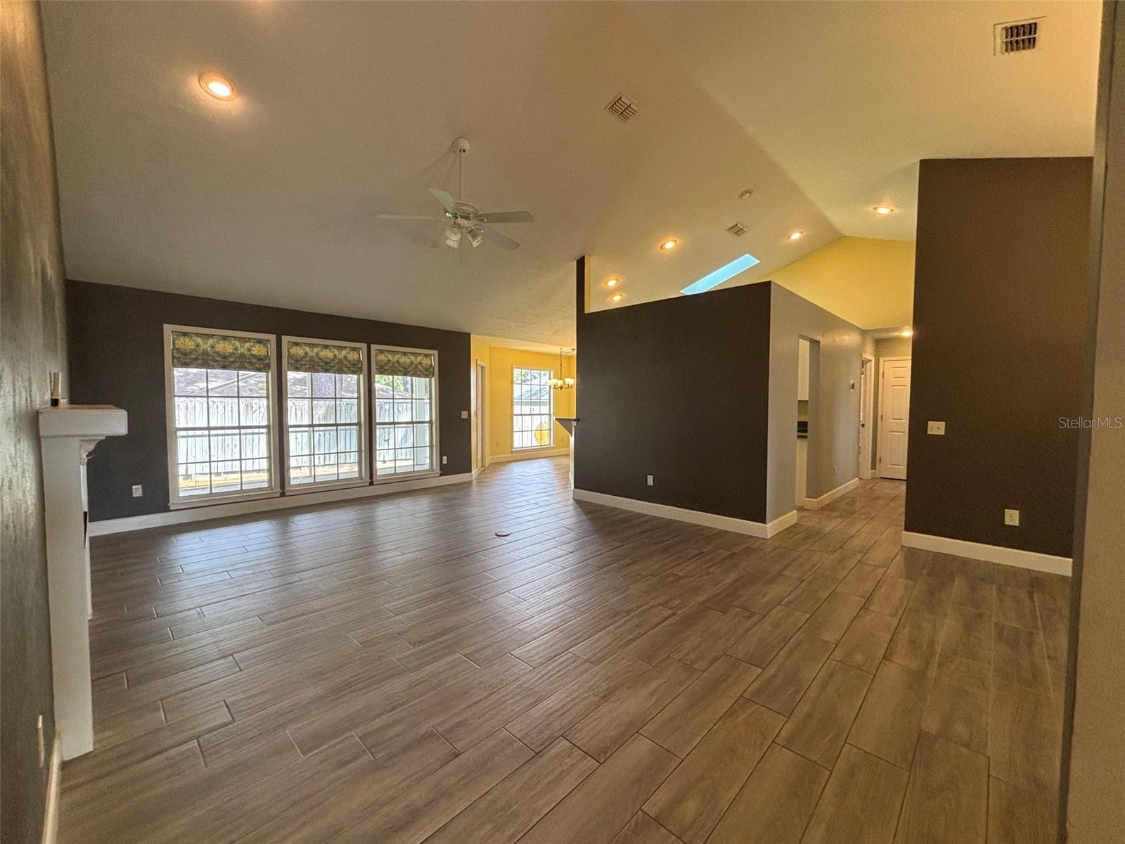 11218 NW 35TH AVENUE