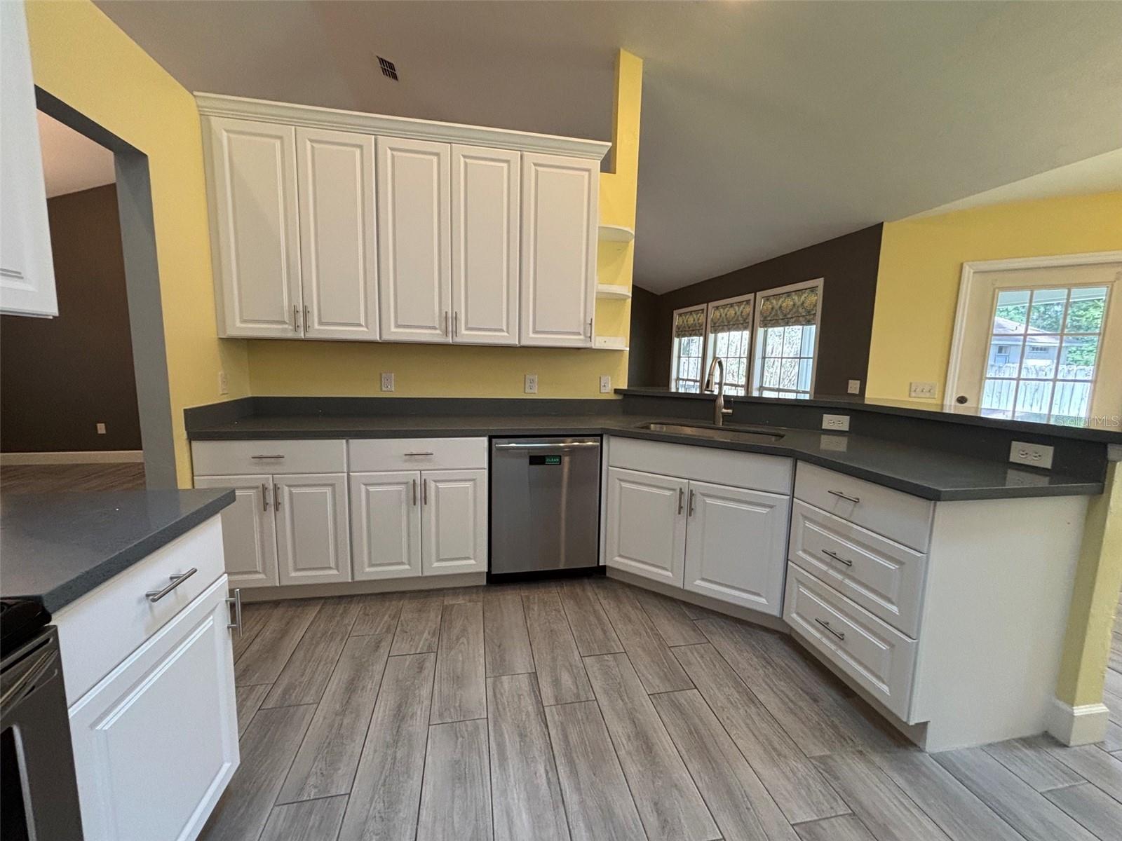 11218 NW 35TH AVENUE
