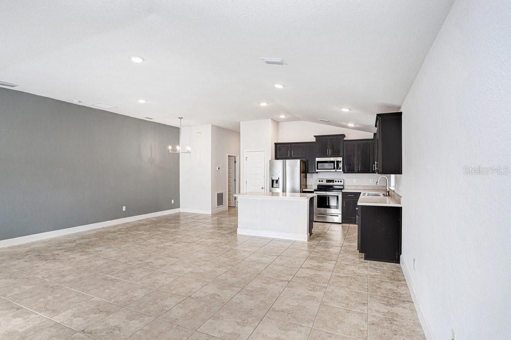 AYERSWORTH GLEN PH 4 - Residential