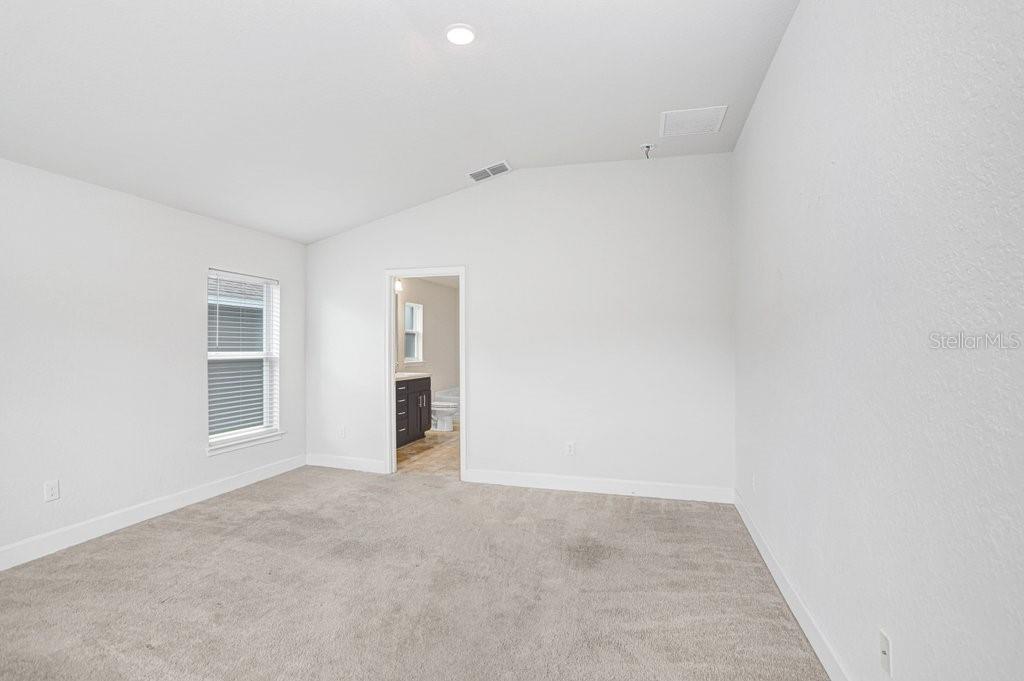 AYERSWORTH GLEN PH 4 - Residential