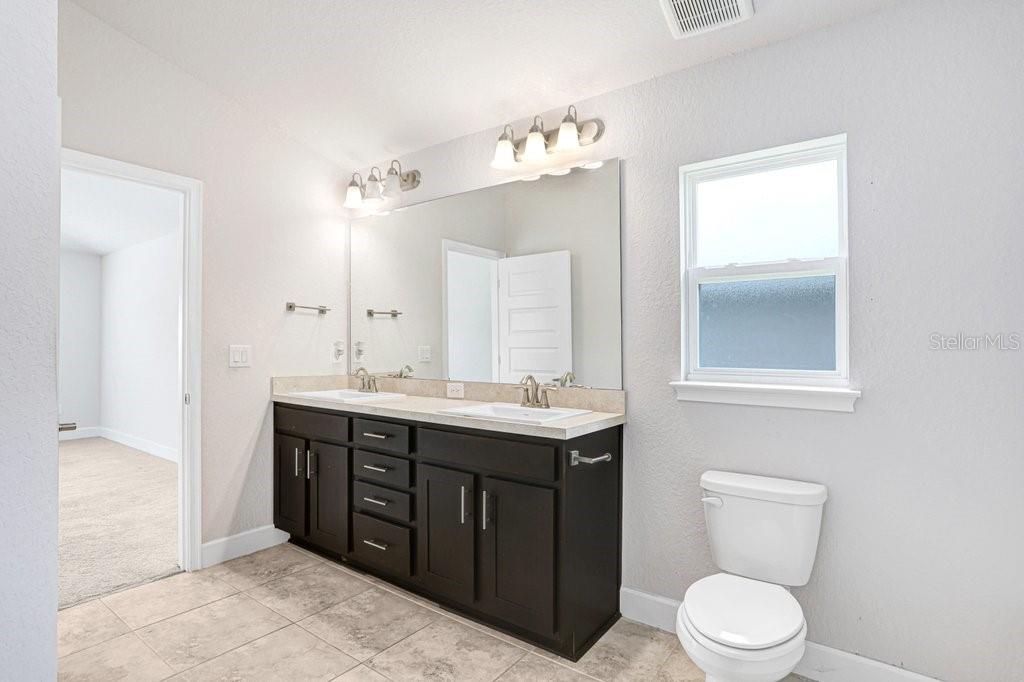 AYERSWORTH GLEN PH 4 - Residential