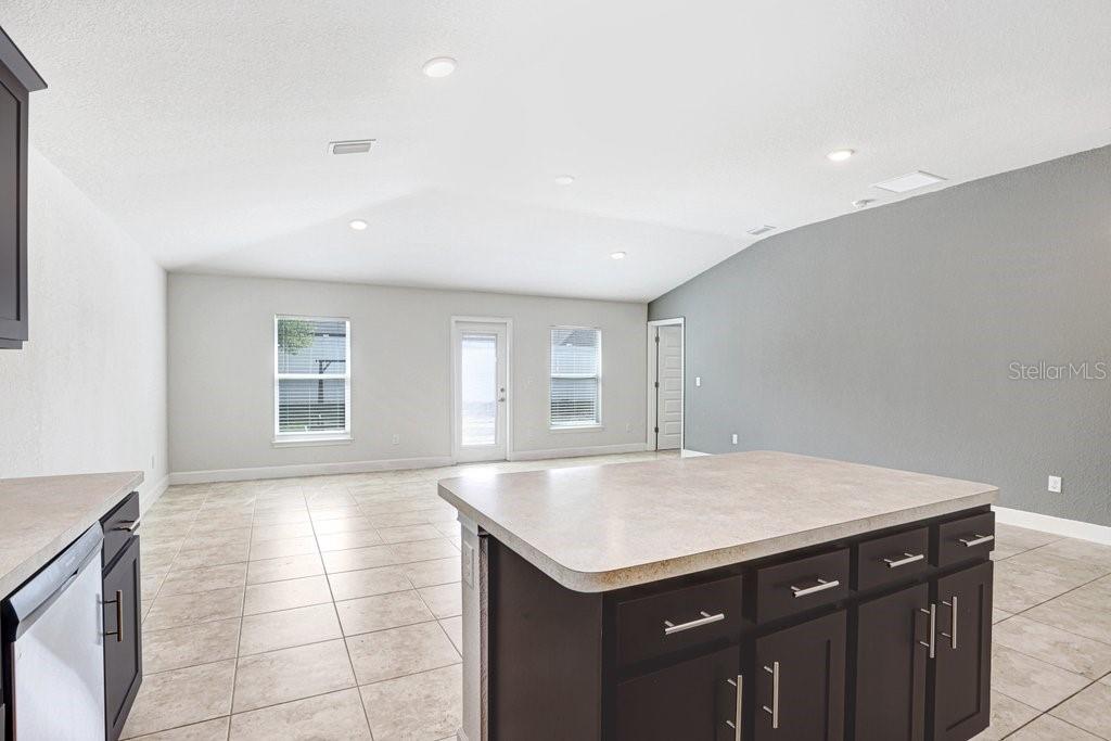 AYERSWORTH GLEN PH 4 - Residential