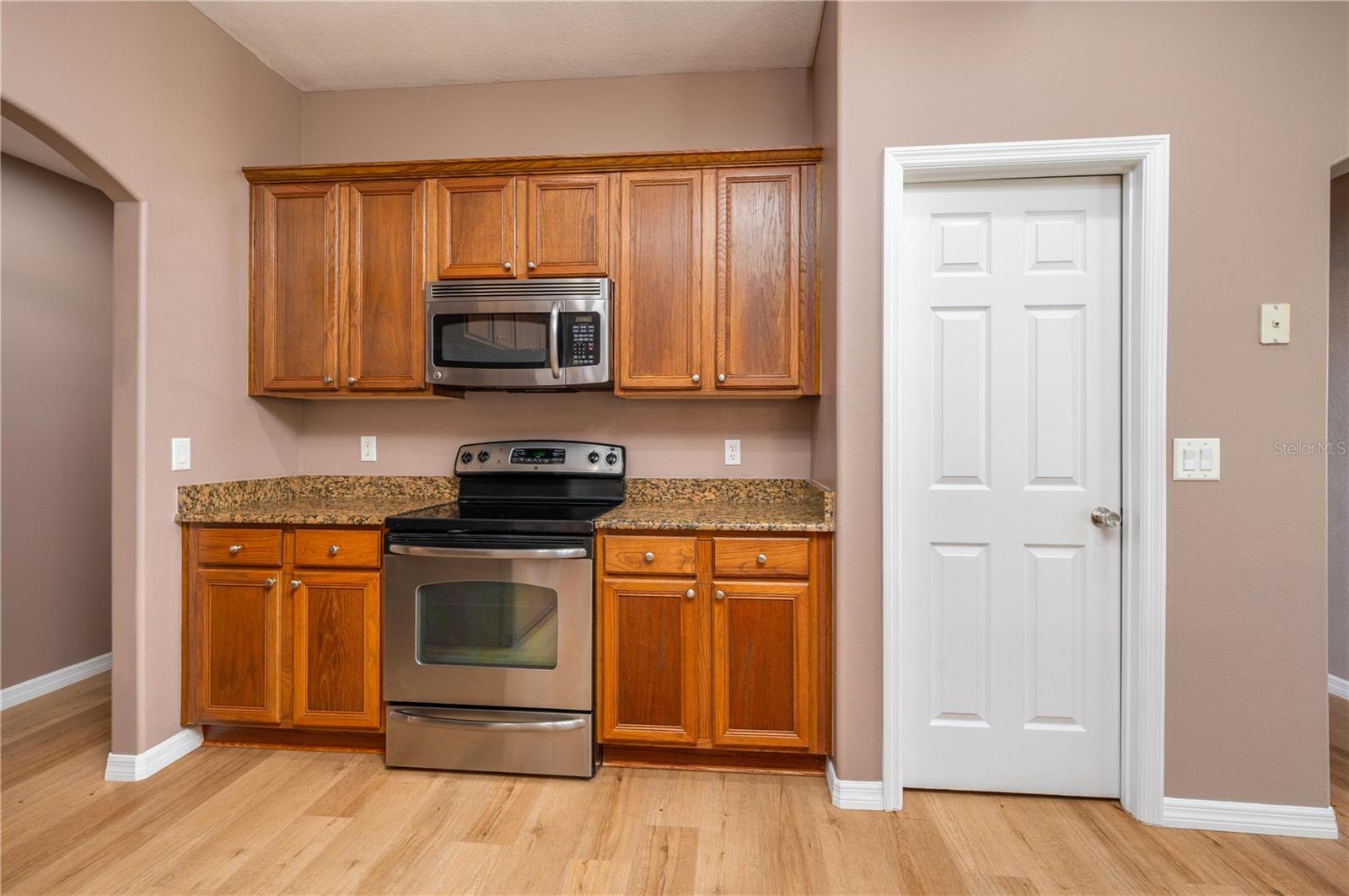 ESTATES/AUBURNDALE - Residential