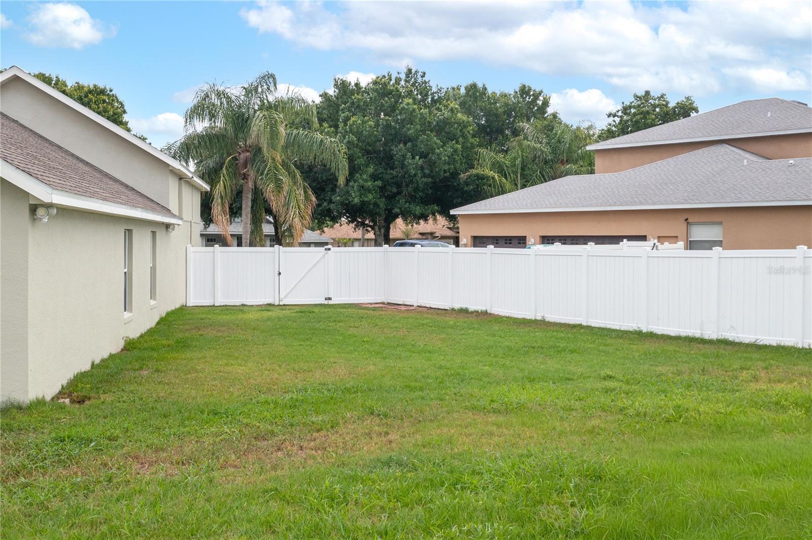 ESTATES/AUBURNDALE - Residential