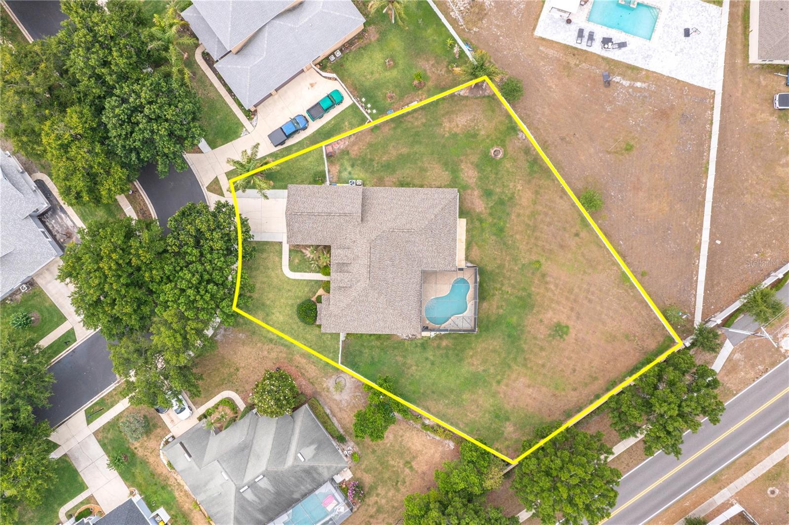 139 COSTA LOOP