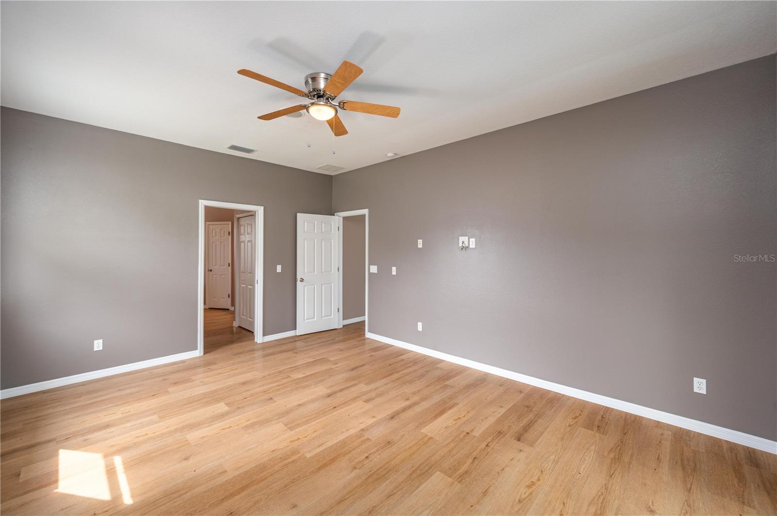 ESTATES/AUBURNDALE - Residential