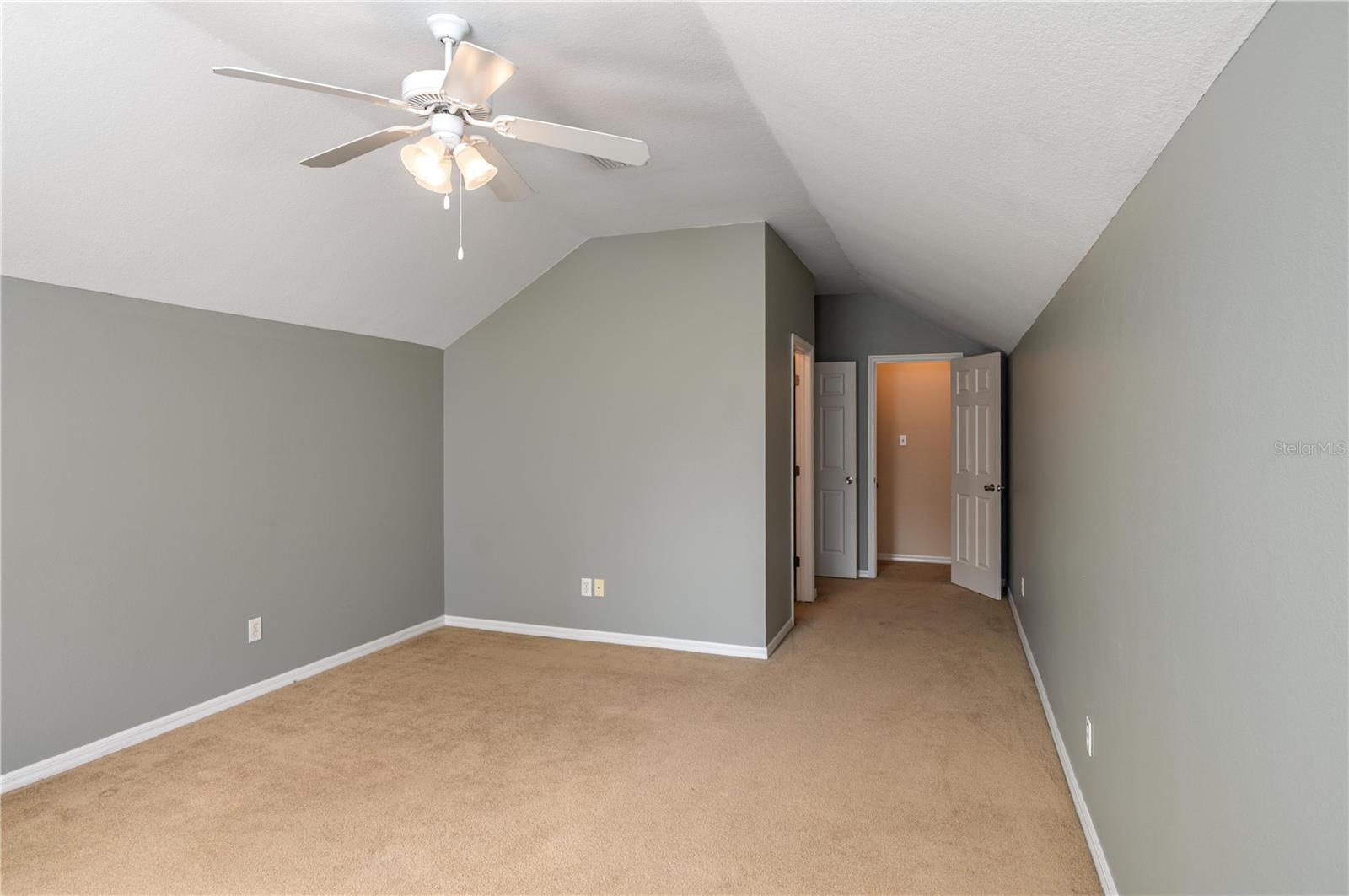 ESTATES/AUBURNDALE - Residential