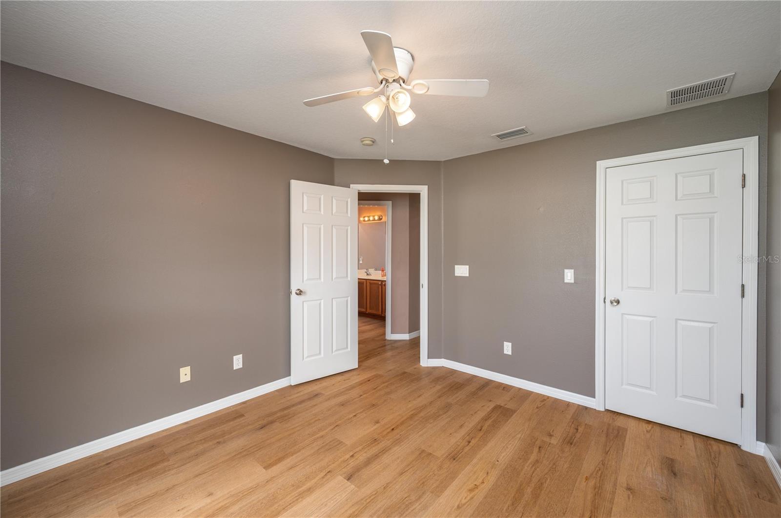 ESTATES/AUBURNDALE - Residential