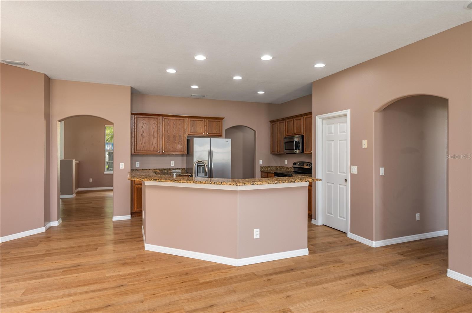 ESTATES/AUBURNDALE - Residential
