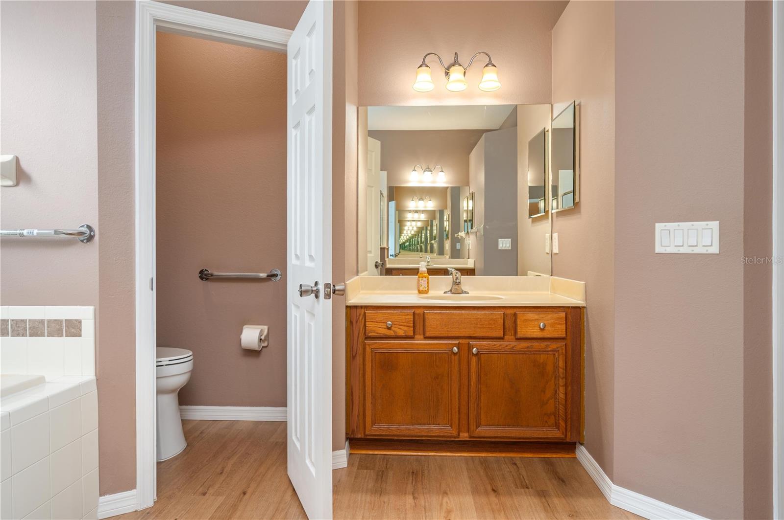 ESTATES/AUBURNDALE - Residential