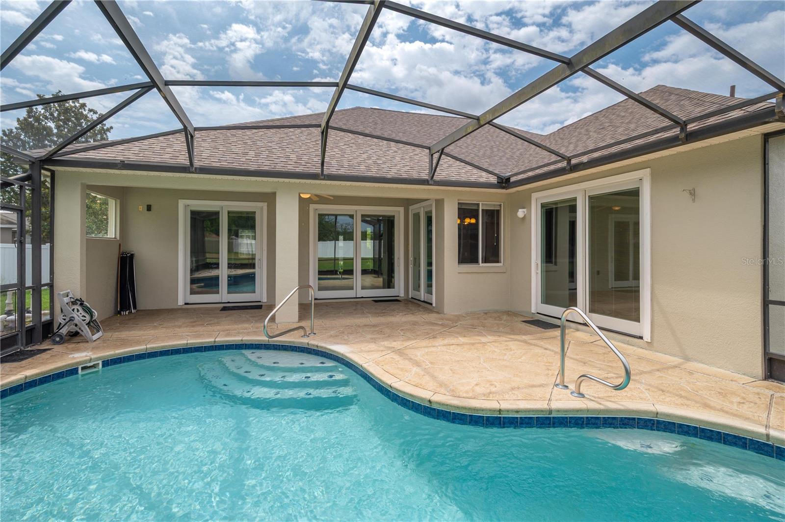 ESTATES/AUBURNDALE - Residential