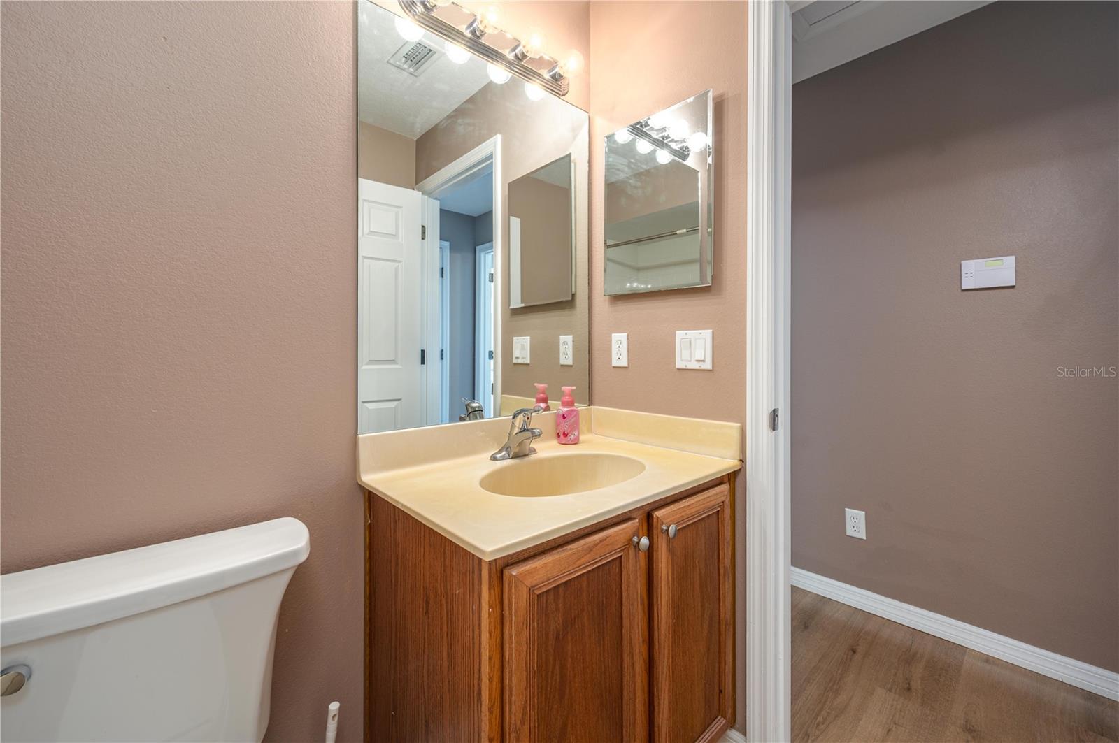 ESTATES/AUBURNDALE - Residential