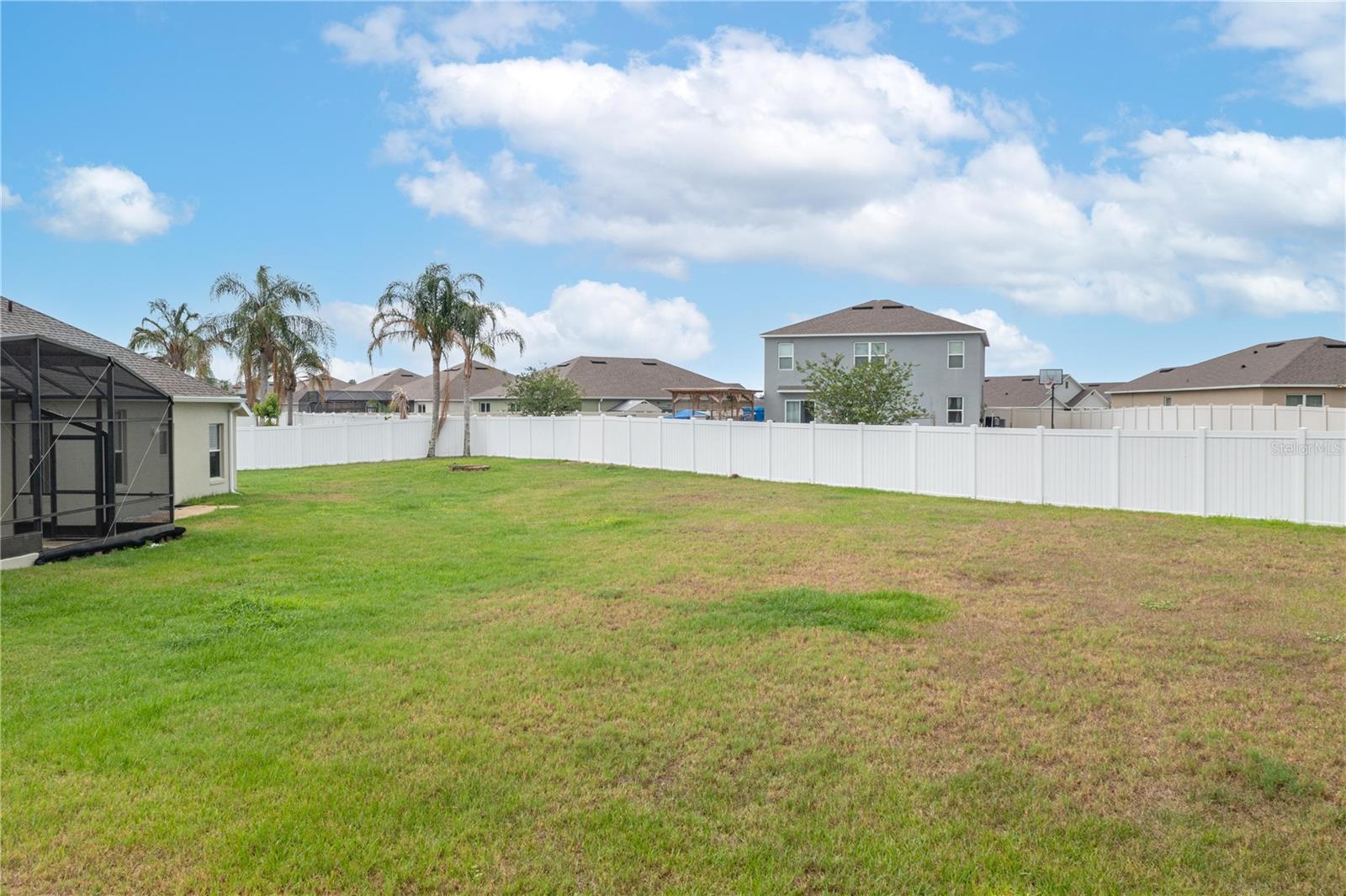 ESTATES/AUBURNDALE - Residential