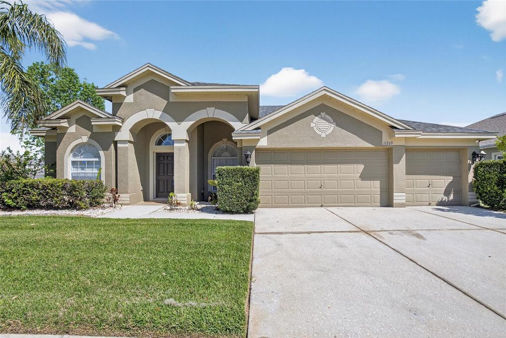 Photo of 11709 Stonewood Gate Drive, Riverview, FL 33579 (MLS # TB8461263)