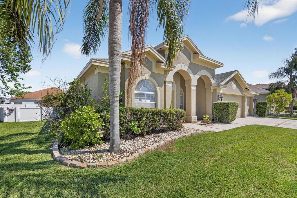 Photo of 11709 Stonewood Gate Drive, Riverview, FL 33579 (MLS # TB8461263)