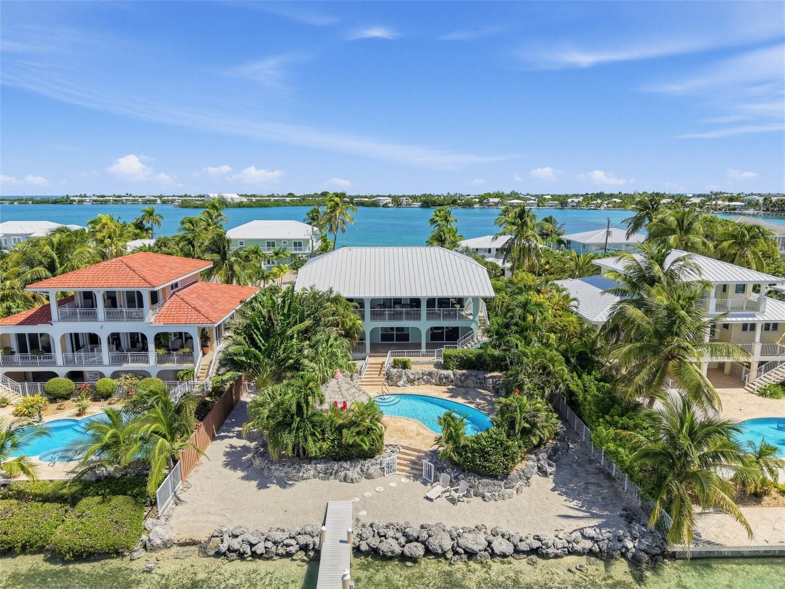 422 HARBOUR DRIVE