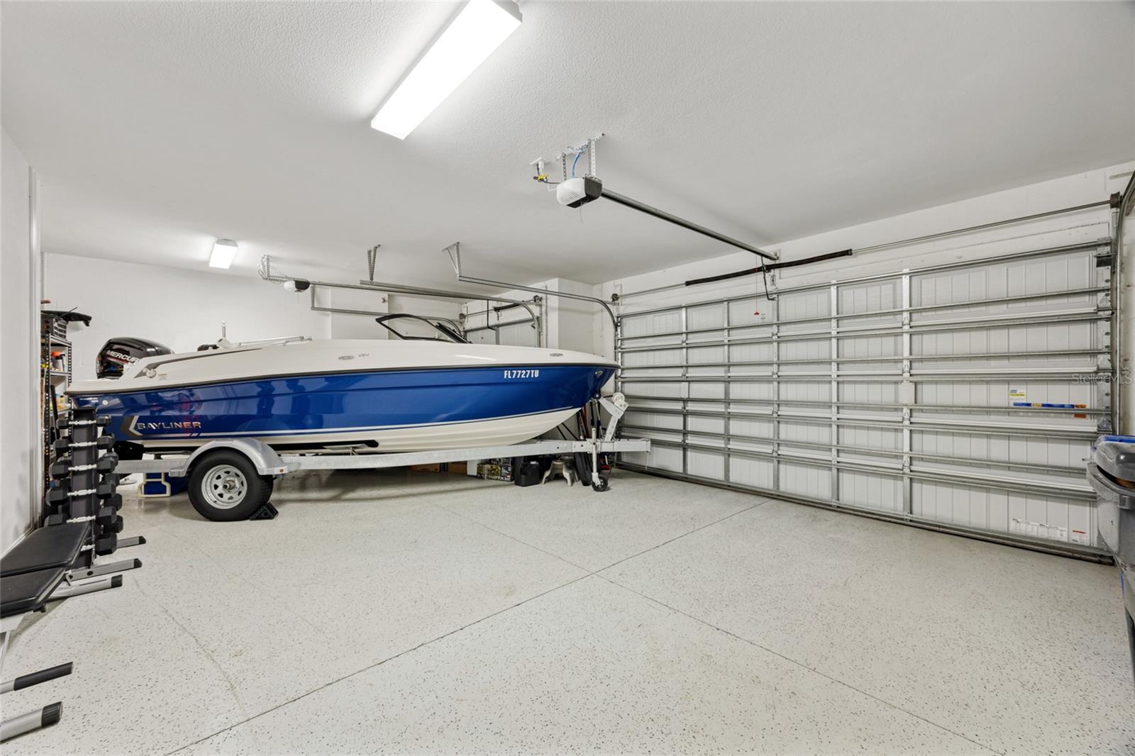 PROMENADE AT LAKE PARK PH - Residential