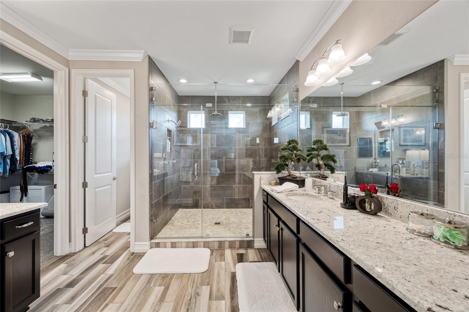 PROMENADE AT LAKE PARK PH - Residential