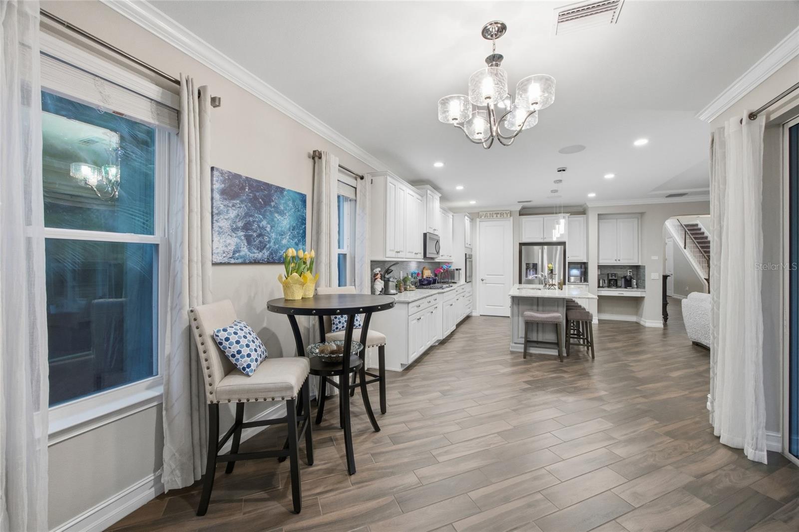 PROMENADE AT LAKE PARK PH - Residential