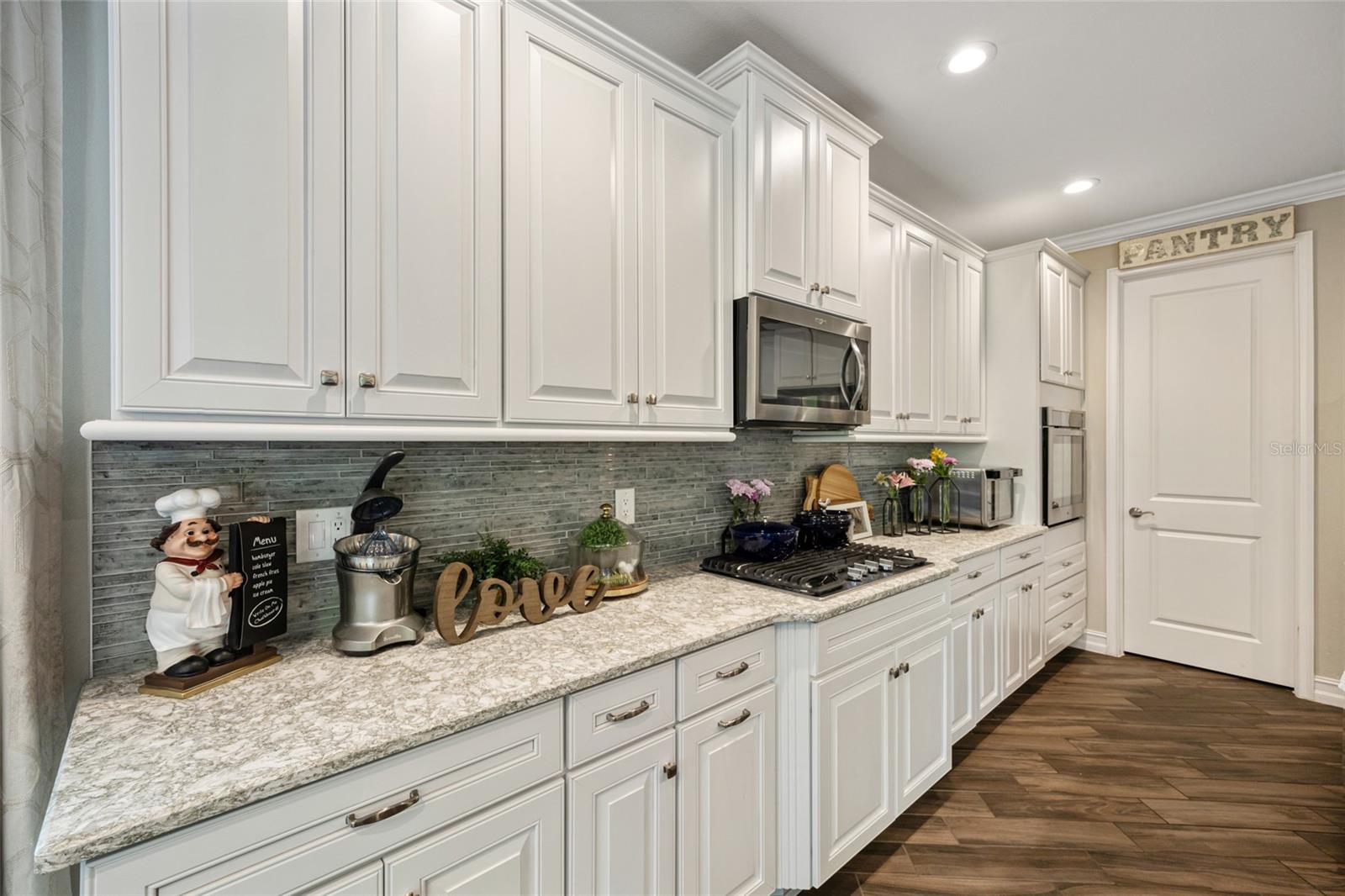 PROMENADE AT LAKE PARK PH - Residential