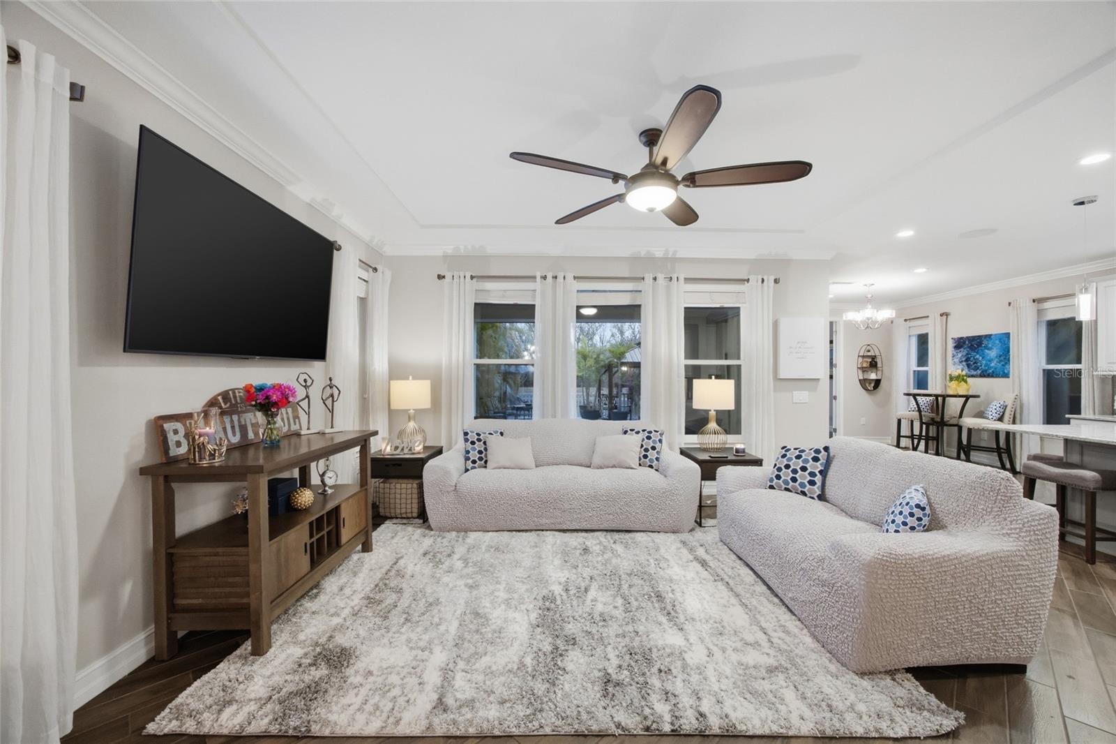 PROMENADE AT LAKE PARK PH - Residential