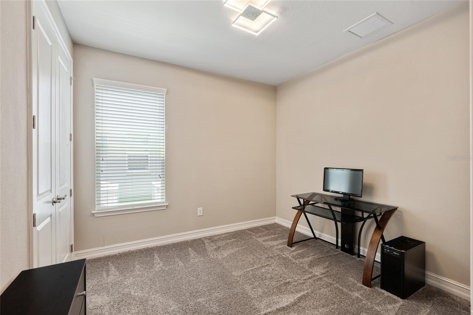 PROMENADE AT LAKE PARK PH - Residential