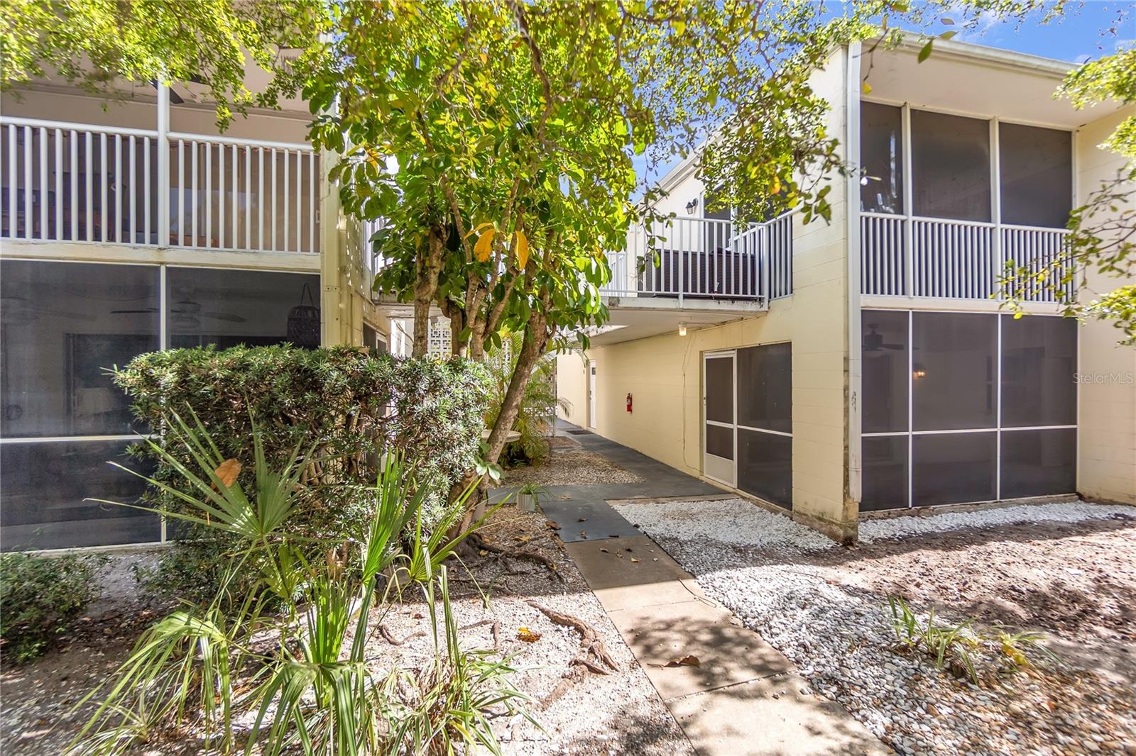 WESTCHESTER I - Residential Lease