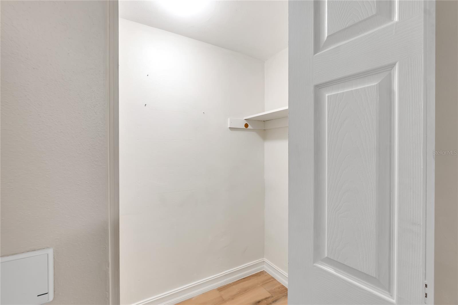 WESTCHESTER I - Residential Lease