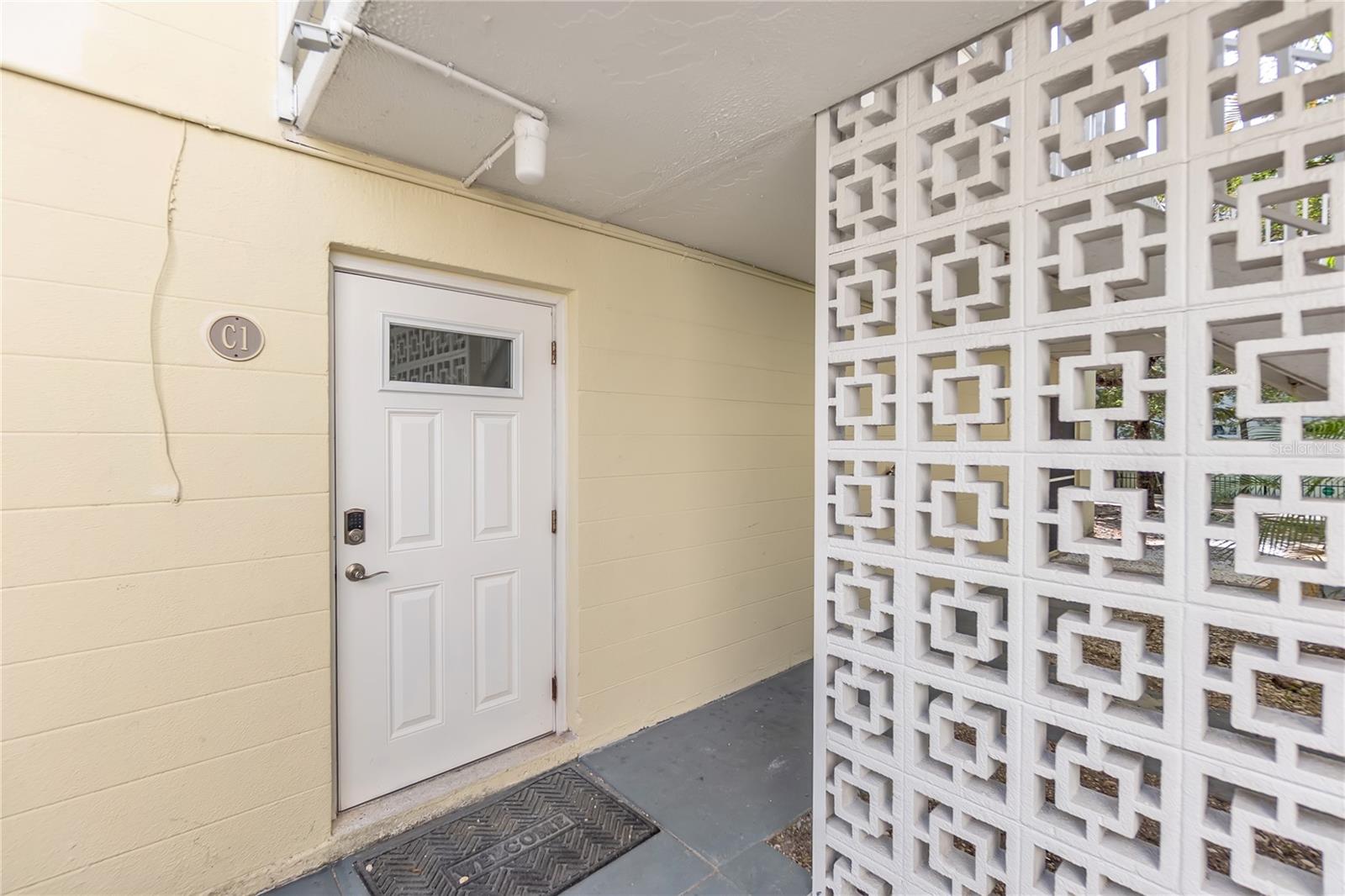 WESTCHESTER I - Residential Lease