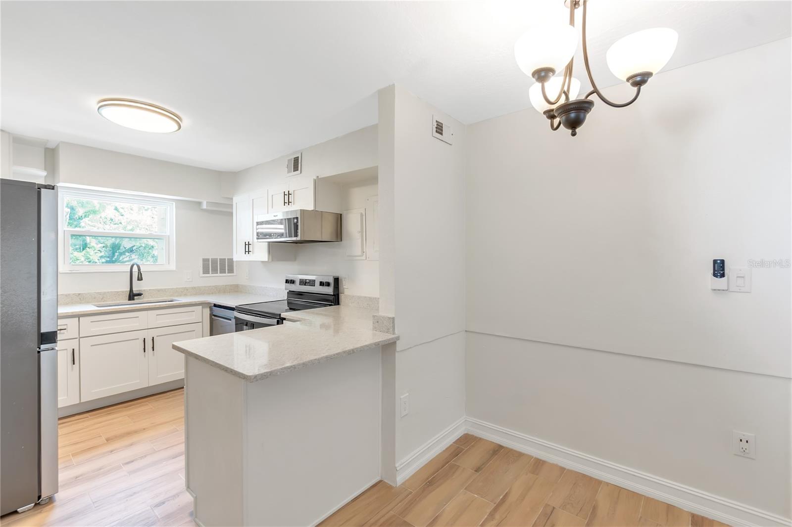 WESTCHESTER I - Residential Lease