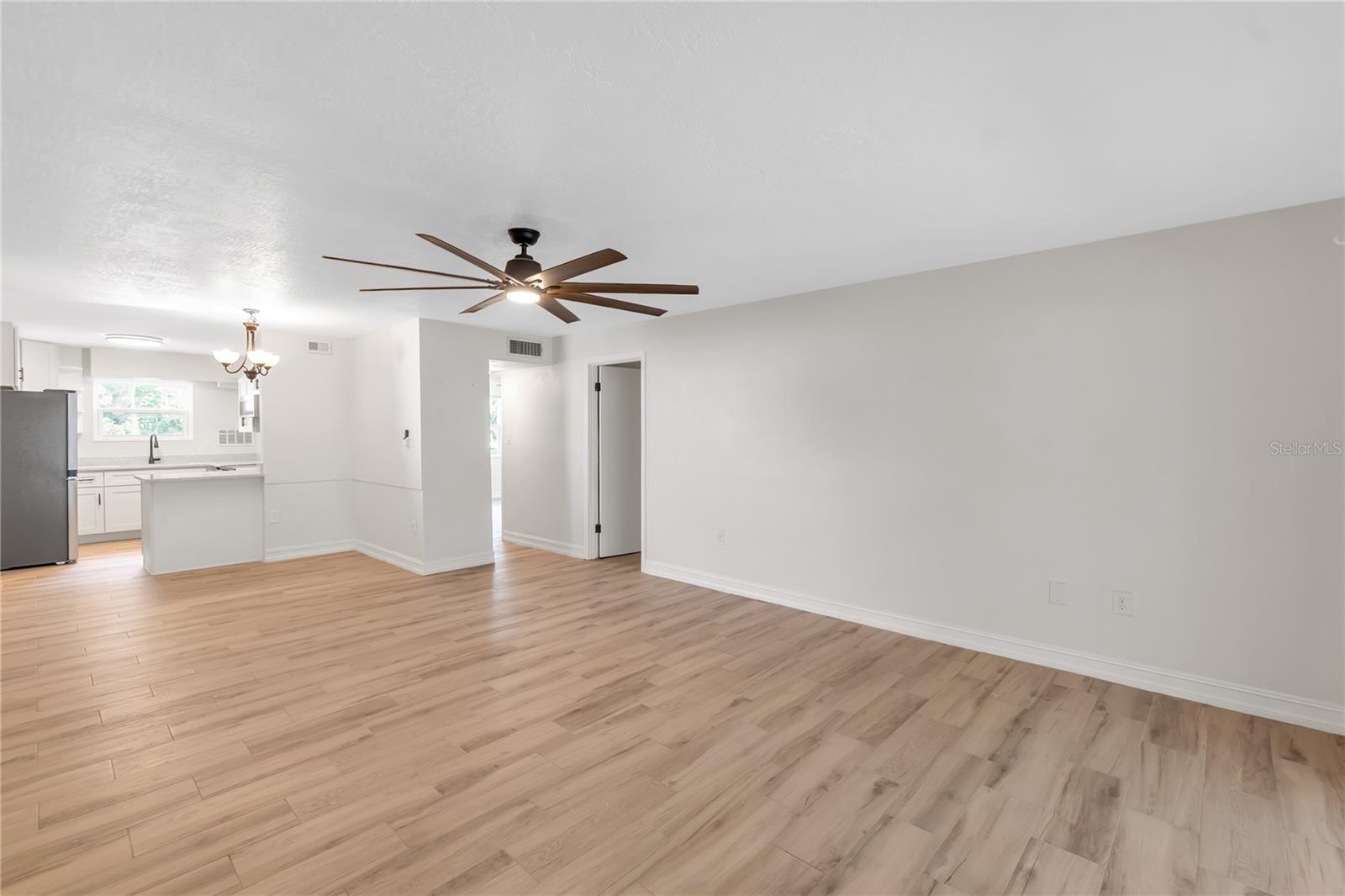 WESTCHESTER I - Residential Lease