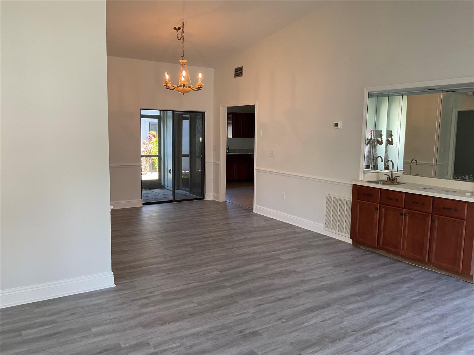 PINE TRACE - Residential