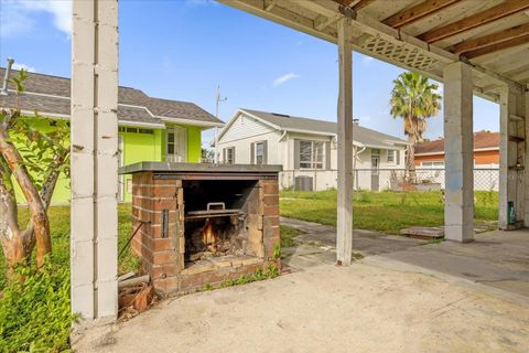 A home in TAMPA